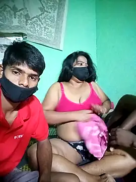 Snapshot of Group_Of_Lust chatting on April 20, 1:36 pm Group Of Lust online show from April 20, 1:36 pm
