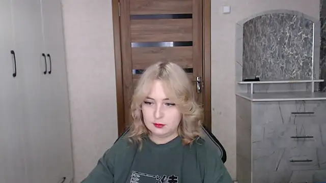 Kristy-Max online show from January 16, 9:30 pm