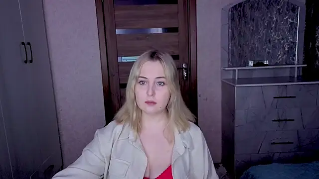 Kristy-Max online show from February 21, 9:49 pm