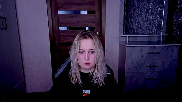 Kristy-Max online show from June 6, 7:29 pm