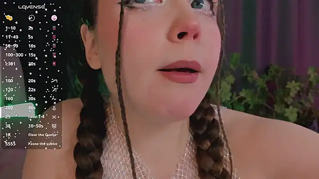 SunnyRisha online show from February 7, 1:01 pm