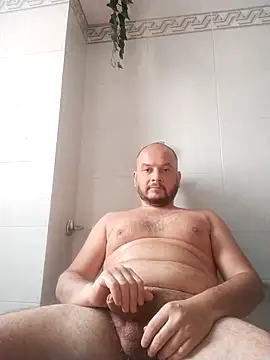 Snapshot of user_662 chatting on May 14, 9:38 am user 662 online show from May 14, 9:38 am