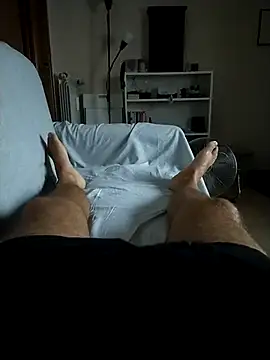 user 662 online show from July 23, 9:35 pm