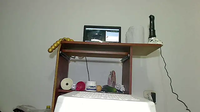 Snapshot of SensualGata13 chatting on May 19, 8:15 pm SensualGata13 online show from May 19, 8:15 pm