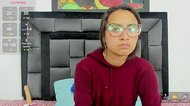 tatiana valencia online show from January 3, 4:16 pm