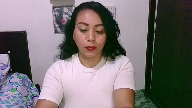 zaray bella online show from October 17, 9:39 pm