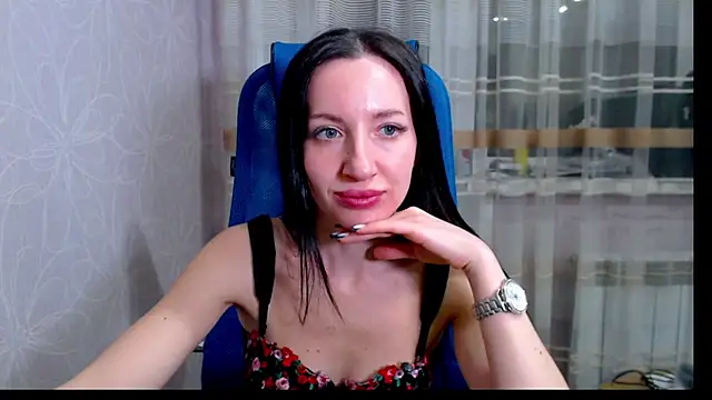 Snapshot of RailyMellow chatting on February 2, 7:04 pm RailyMellow online show from February 2, 7:04 pm