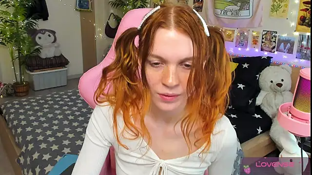 Snapshot of Sunny_Elly chatting on April 23, 12:29 pm Sunny Elly online show from April 23, 12:29 pm