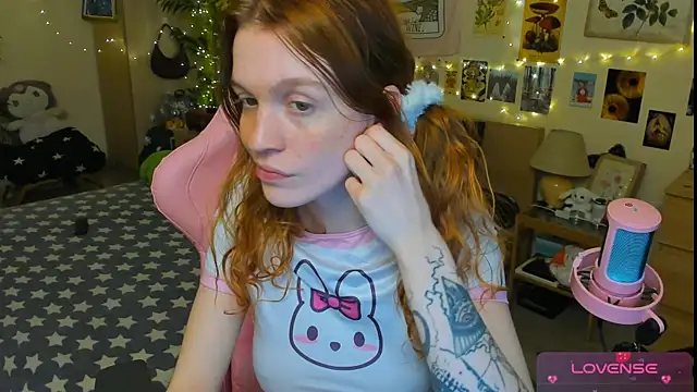 Snapshot of Sunny_Elly chatting on April 27, 5:44 pm Sunny Elly online show from April 27, 5:44 pm