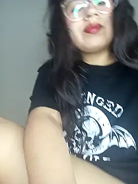 Snapshot of MishuColfer chatting on September 25, 5:33 am MishuColfer online show from September 25, 5:33 am