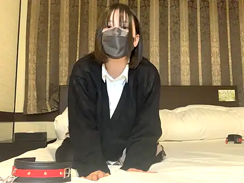 Snapshot of Angels1-2-3-4-5 chatting on December 3, 9:44 am Angels1-2-3-4-5 online show from December 3, 9:44 am