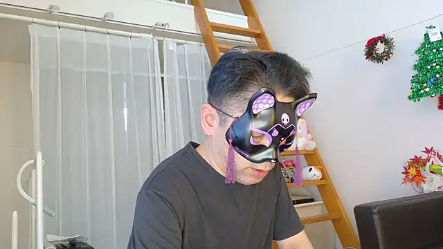 Snapshot of Angels1-2-3-4-5 chatting on December 4, 7:17 am Angels1-2-3-4-5 online show from December 4, 7:17 am