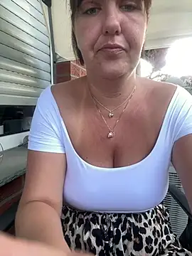 NatiLove35 online show from June 24, 6:01 am