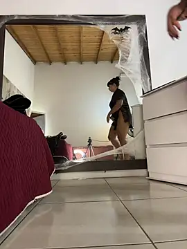 Alexa Miss online show from October 25, 6:57 pm