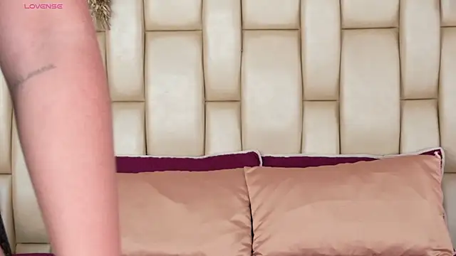 Alexa Miss online show from November 16, 7:19 pm