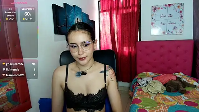 miley blue  online show from February 24, 7:12 pm