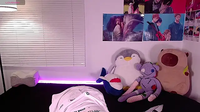 Snapshot of angel_bless19 chatting on December 11, 1:05 am angel bless19 online show from December 11, 1:05 am