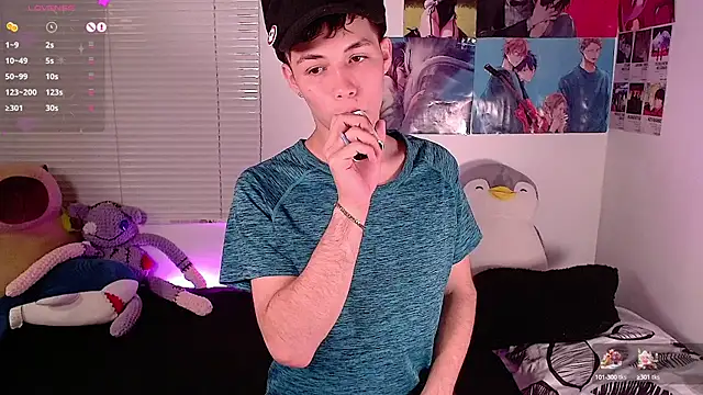 Snapshot of angel_bless19 chatting on December 27, 11:31 pm angel bless19 online show from December 27, 11:31 pm