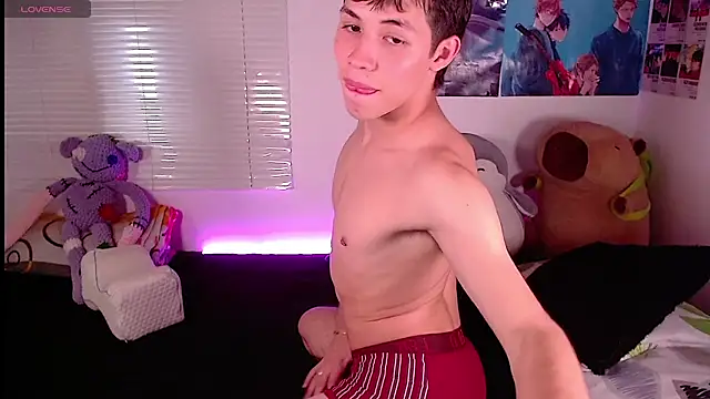 Snapshot of angel_bless19 chatting on January 15, 8:26 pm angel bless19 online show from January 15, 8:26 pm