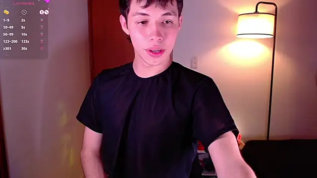 Snapshot of angel_bless19 chatting on January 24, 8:11 pm angel bless19 online show from January 24, 8:11 pm