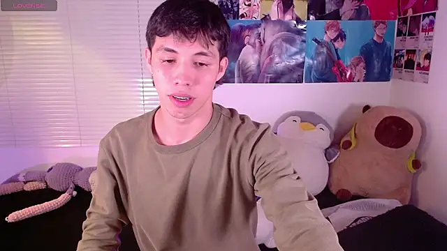 Snapshot of angel_bless19 chatting on February 22, 1:00 am angel bless19 online show from February 22, 1:00 am