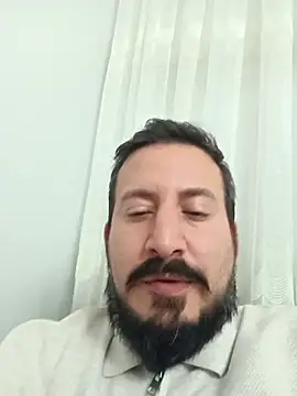 Snapshot of Karizmatikman chatting on April 16, 5:14 pm Karizmatikman online show from April 16, 5:14 pm