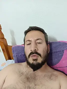 Snapshot of Karizmatikman chatting on August 7, 11:07 pm Karizmatikman online show from August 7, 11:07 pm