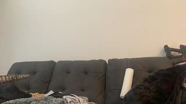 RavenRayyy online show from November 5, 4:07 pm