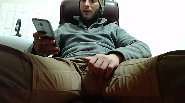 hardbigcock16 online show from December 25, 11:22 am