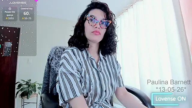 Snapshot of paulinabarnett- chatting on May 13, 4:59 pm paulinabarnett- online show from May 13, 4:59 pm