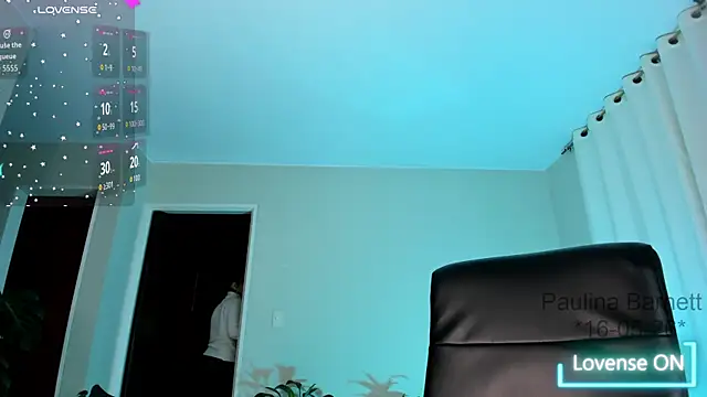 Snapshot of paulinabarnett- chatting on May 17, 4:21 am paulinabarnett- online show from May 17, 4:21 am