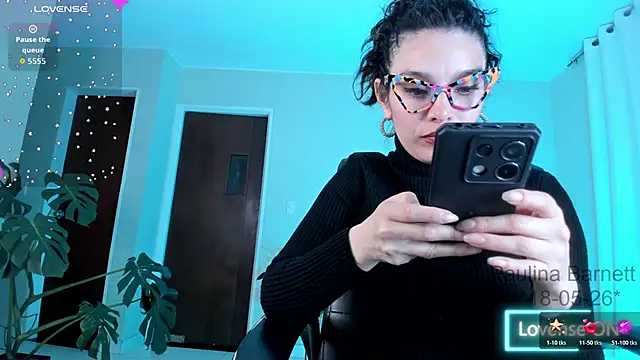 Snapshot of paulinabarnett- chatting on May 19, 2:51 am paulinabarnett- online show from May 19, 2:51 am