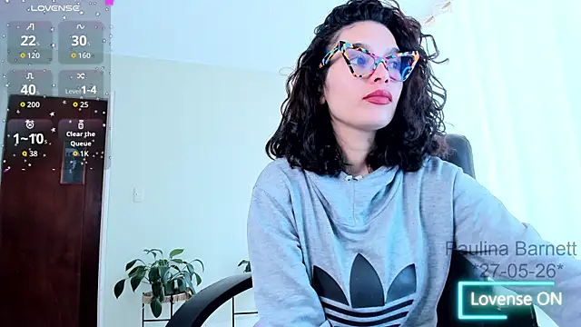 Snapshot of paulinabarnett- chatting on May 27, 3:20 pm paulinabarnett- online show from May 27, 3:20 pm