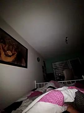 schlonzi81 online show from October 5, 9:45 pm