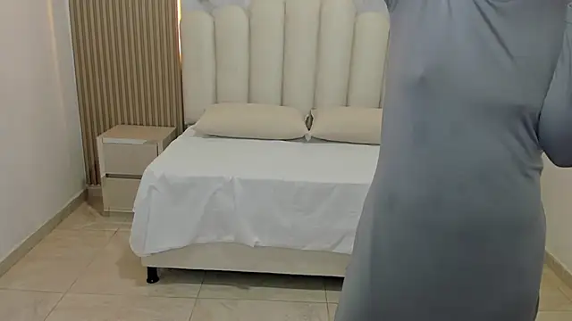 Snapshot of Hanaa_latif chatting on January 20, 12:18 pm Hanaa latif online show from January 20, 12:18 pm