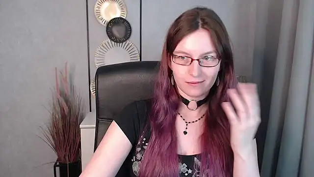 emmaxDelight online show from December 28, 10:36 am