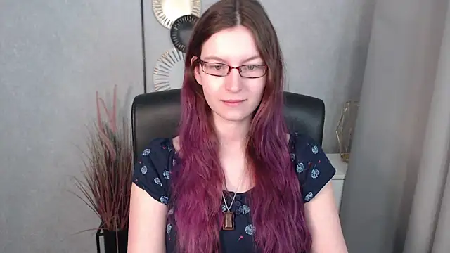 emmaxDelight online show from January 17, 6:36 am