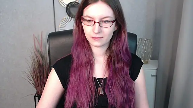 emmaxDelight online show from January 21, 8:19 am