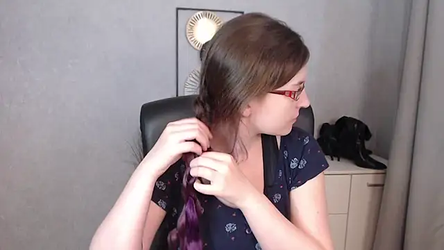 emmaxDelight online show from September 16, 5:19 am