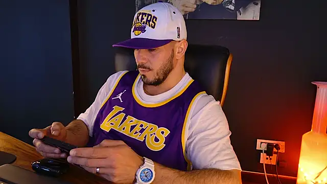 AngeloEric online show from November 25, 12:27 pm