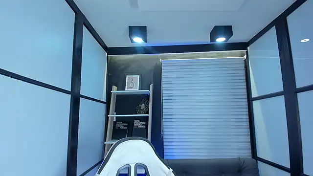 lilithTeen1  online show from March 11, 8:20 am