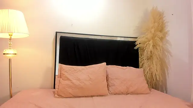 Snapshot of lilithTeen1_ chatting on July 25, 9:12 pm lilithTeen1 online show from July 25, 9:12 pm