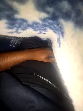 Snapshot of RovingAlcove chatting on March 10, 11:21 pm RovingAlcove online show from March 10, 11:21 pm