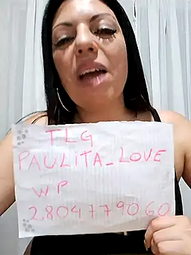 Snapshot of Paulitta- chatting on March 2, 12:31 am Paulitta- online show from March 2, 12:31 am