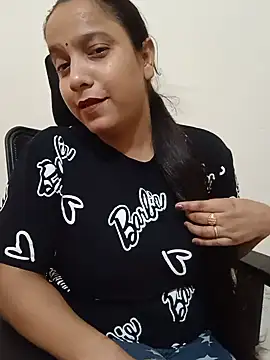 Simran-Kaur143 online show from July 8, 10:20 am
