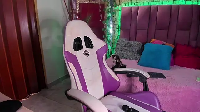 Snapshot of sweetyose chatting on December 14, 9:35 pm sweetyose online show from December 14, 9:35 pm