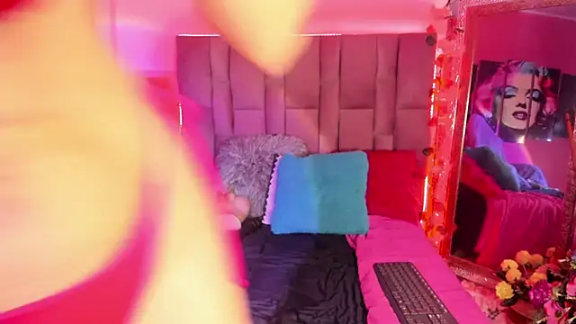 Snapshot of sweetyose chatting on February 15, 7:10 pm sweetyose online show from February 15, 7:10 pm