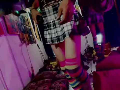 laye19 online show from February 1, 12:51 am