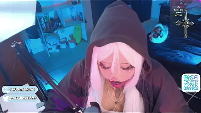 toky doll online show from August 2, 3:27 am
