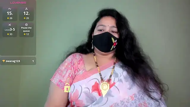 neelu-hoty online show from June 21, 8:17 am